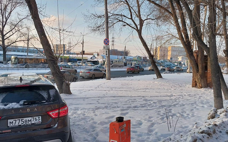 Помещение свободного назначения 341 кв. м на первой линии фото