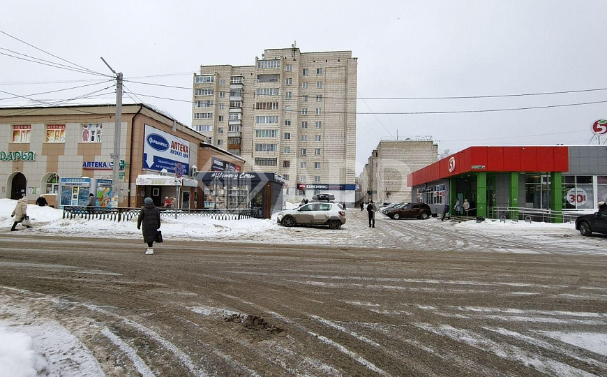 Торговое помещение в центре фото