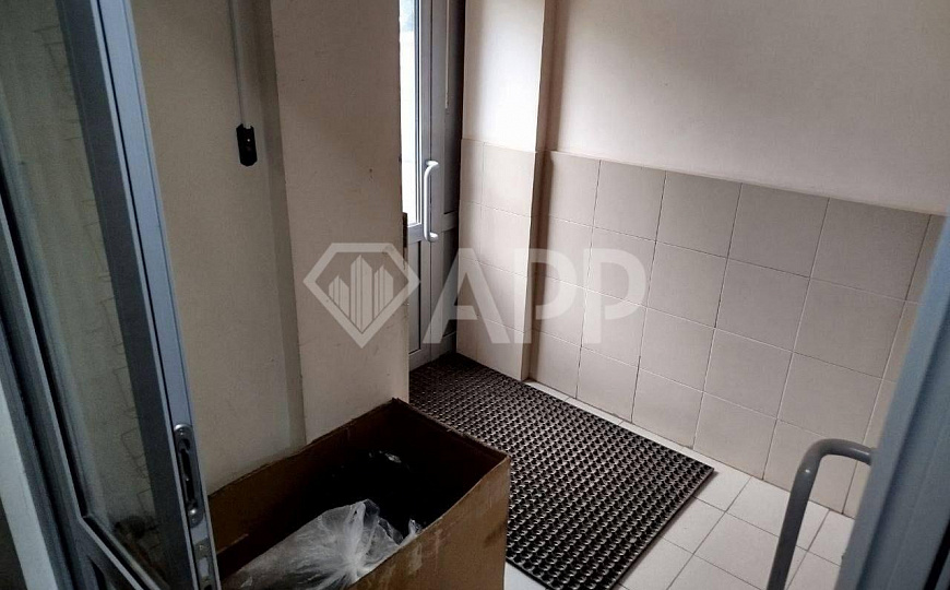 Аренда торговая площадь 106м2 фото