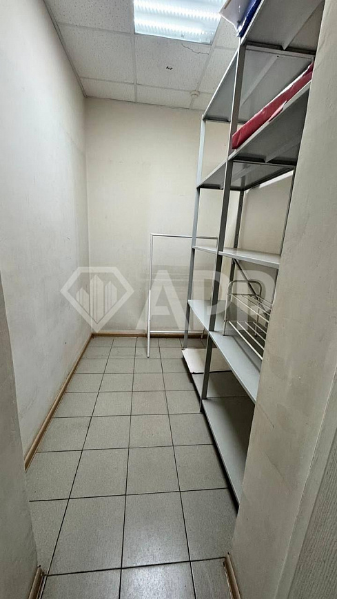 Аренда торговая площадь 106м2 фото