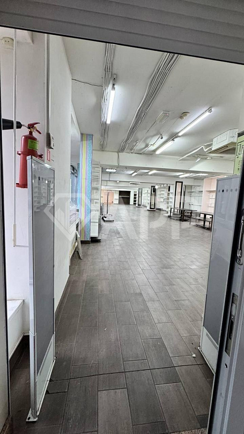 Аренда торговая площадь 106м2 фото