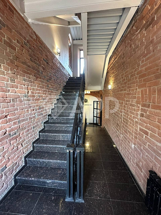 Русский лофт 260м² с терассой и парковкой фото