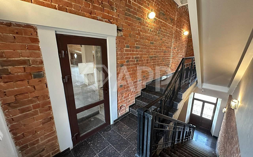 Русский лофт 260м² с терассой и парковкой фото