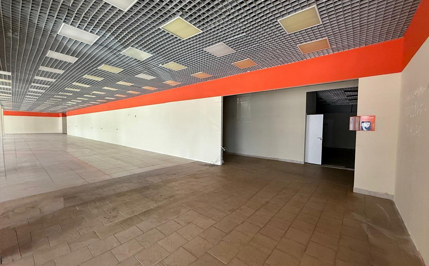 Сдаю помещение с очень высоким трафиком, 760м² фото