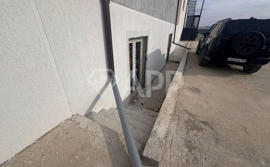 Сдам торговое помещение, 400 м² фото