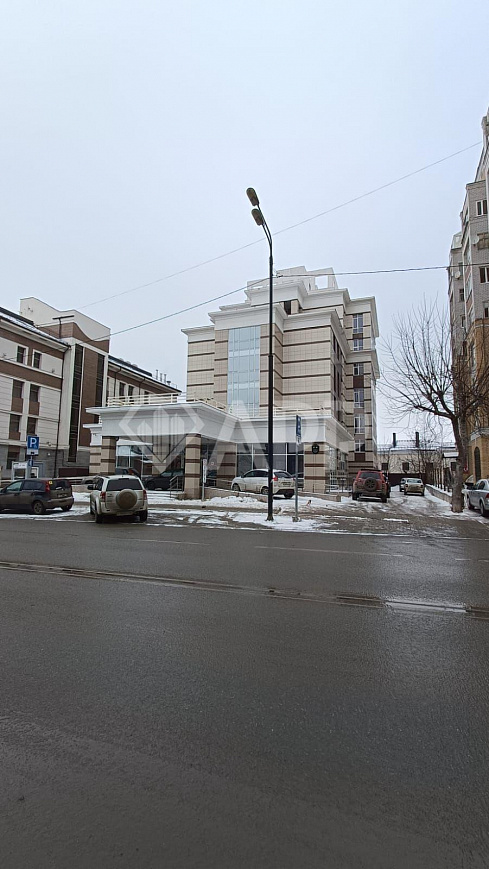 Здание (гостиница) 4300 м² в центре  фото