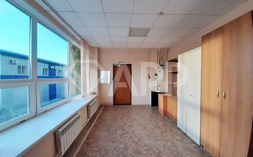 Помещения 106,8м² на ул. Адоратского 12б. фото
