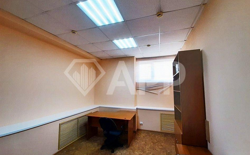 Помещения 106,8м² на ул. Адоратского 12б. фото