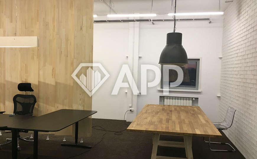 Продаю отдельно стоящее здание 1490м² на 1-ом га земли фото