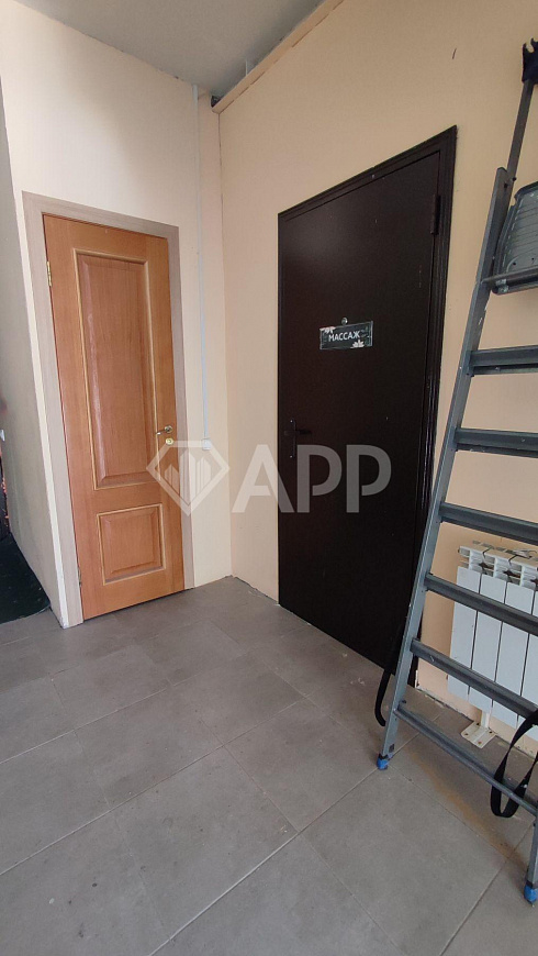 Помещение на 1ой линии, 70 м² фото