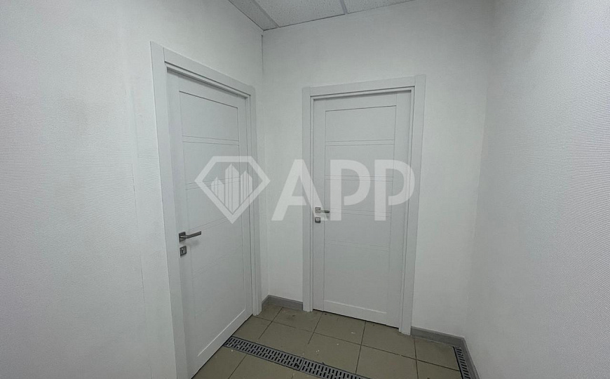 Кабинеты на 1-й линии. фото