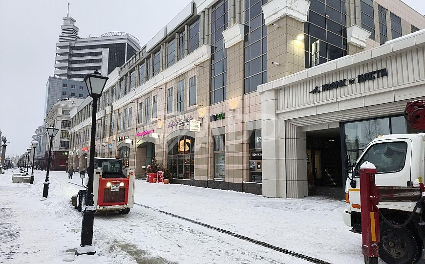 Сдаю в аренду помещение в ТЦ Республика фото