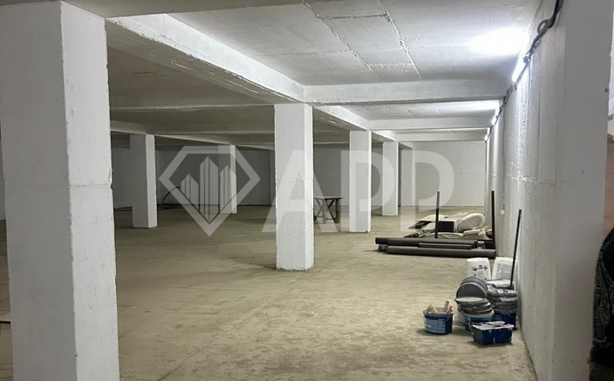 Сдаю складское помещение 1200 м² фото