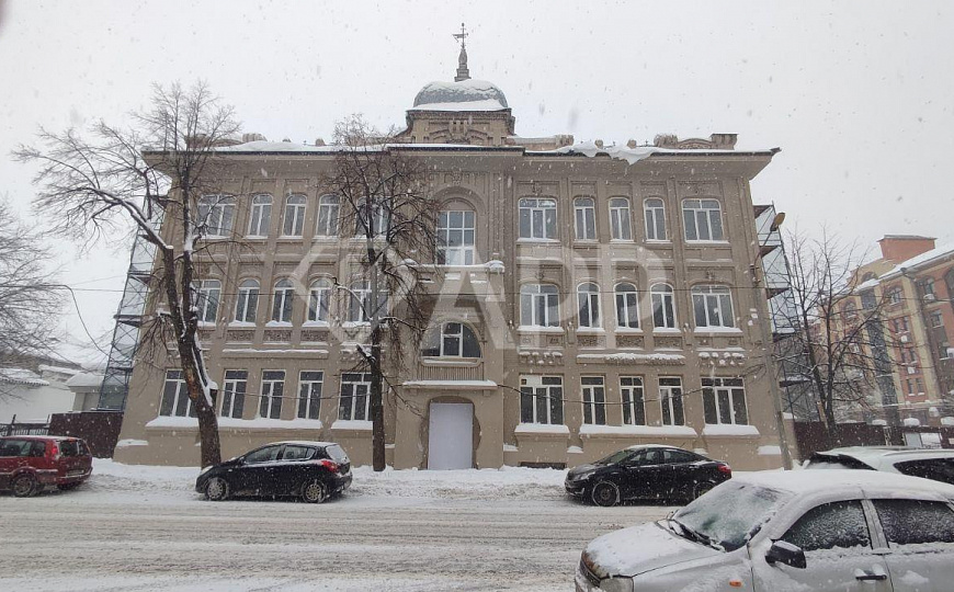 Здание в историческом центре 1347м² фото