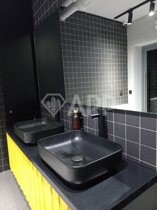 Сдам офисное помещение 29м2 в центре города фото