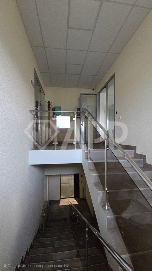 Склад (производство) 2200м²  с офисом 200м²  фото