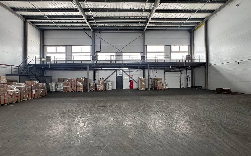 Сдам теплое складское помещение,930м2 фото