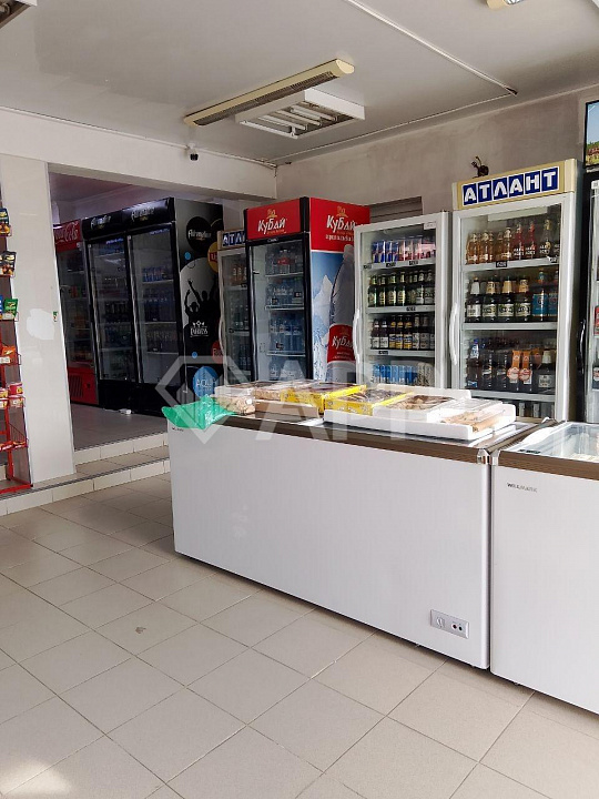 Торговая площадь 100,5 кв.м. фото