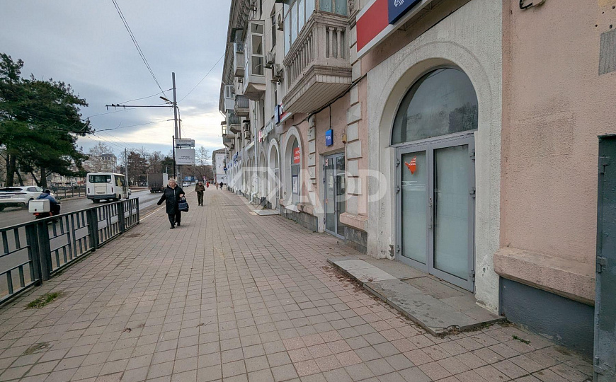 Сдаю 1 этаж 1 линия с ремонтом и высоким трафиком центр, 60 м² фото