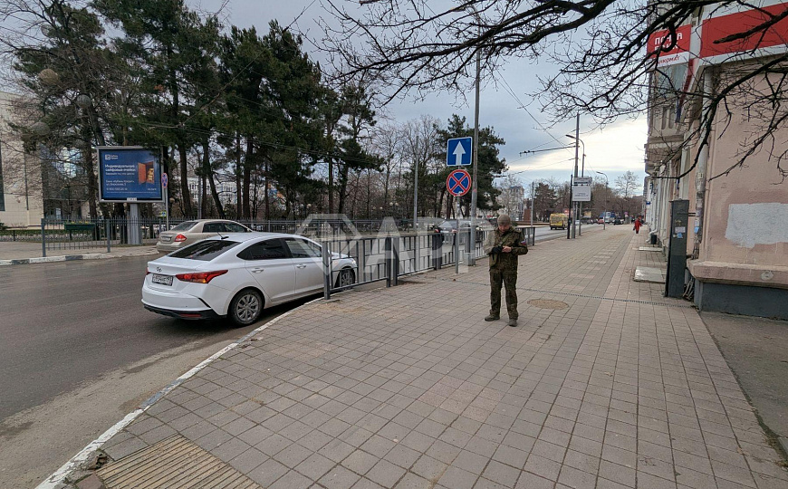 Сдаю 1 этаж 1 линия с ремонтом и высоким трафиком центр, 60 м² фото