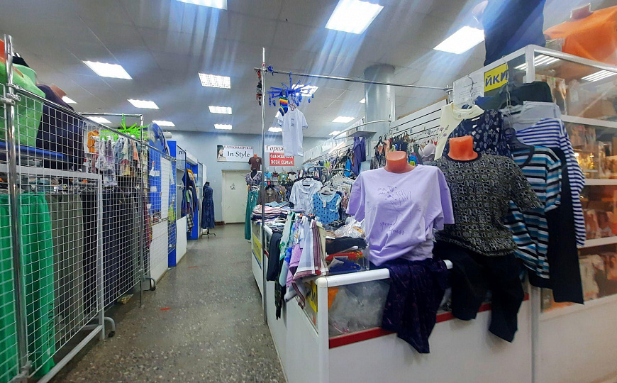  Торговый центр, 1 300 м² фото