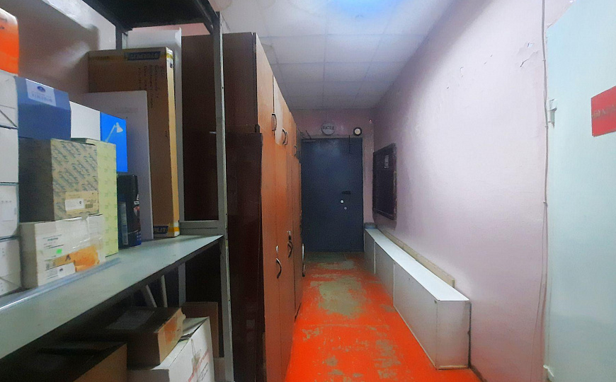  Торговый центр, 1 300 м² фото