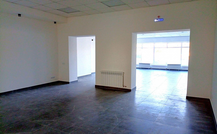 Торгово-офисное помещение 226 м2 фото