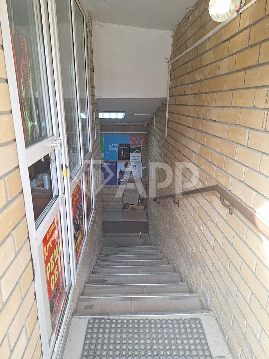 Сдам торговое помещение в цоколе, 31,2м² фото