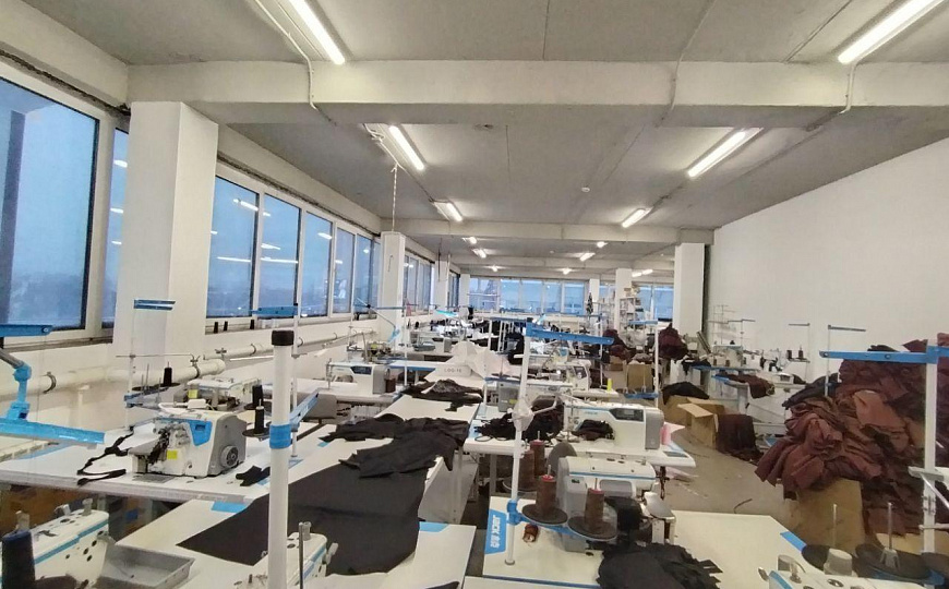 290 м² под производство или офис фото