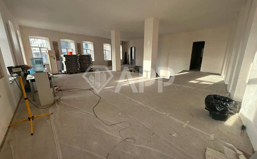 Сдаю 1 и 2 этаж по адресу право-булачная 45 фото