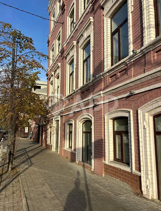 Сдаю 1 и 2 этаж по адресу право-булачная 45 фото