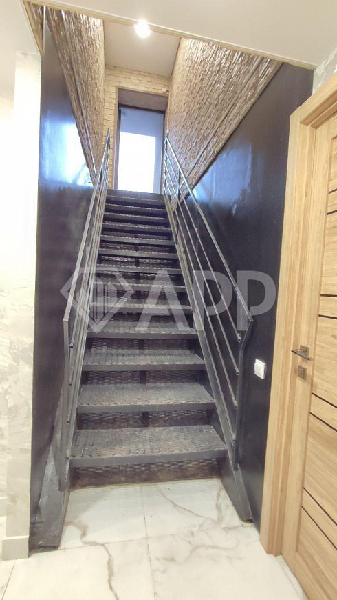 Офис с арендаторами 107,7м² фото