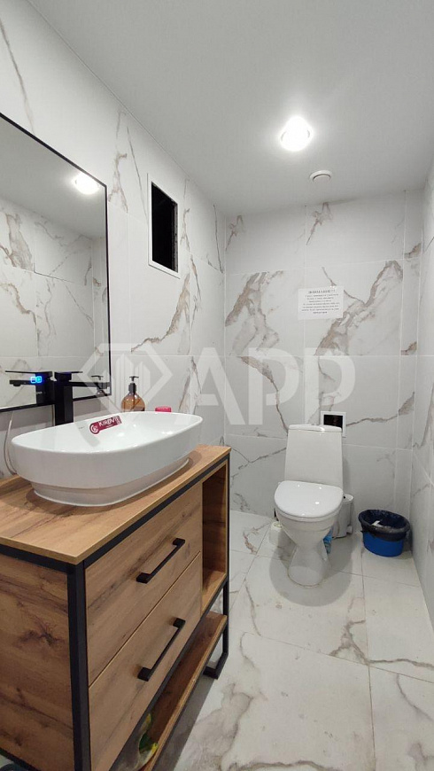 Офис с арендаторами 107,7м² фото