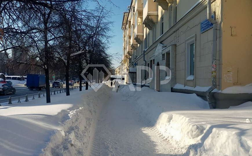 Сдаю 163м² на первом этаже первой линии фото