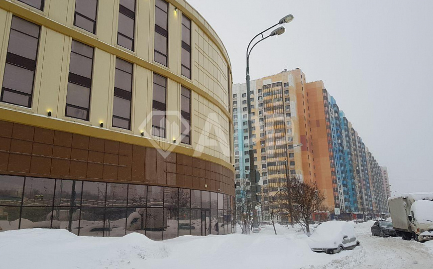 Свободные площади в ТЦ от 27 м.кв до 950м.кв фото