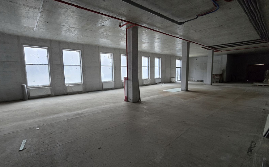 Новое торговое помещение, 335 м². фото