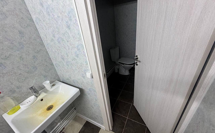 офис 240м2/склад 140м2 фото