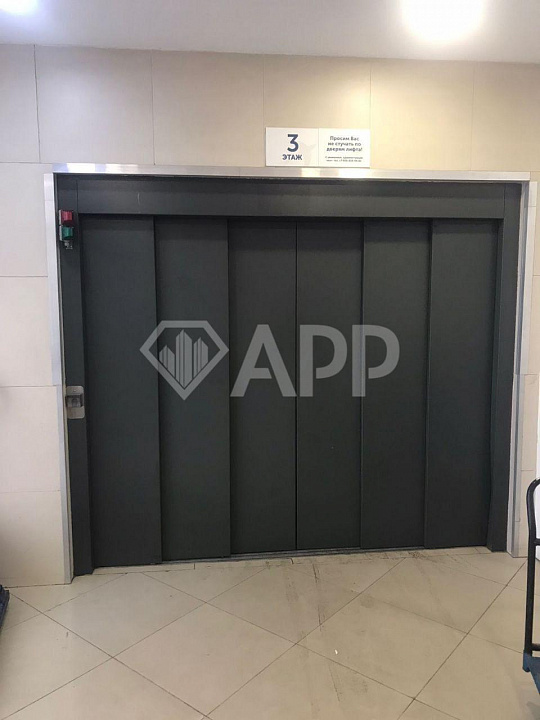 Сдается псн 600 метров в популярном ТЦ, проходимость 17 000 человек в день фото