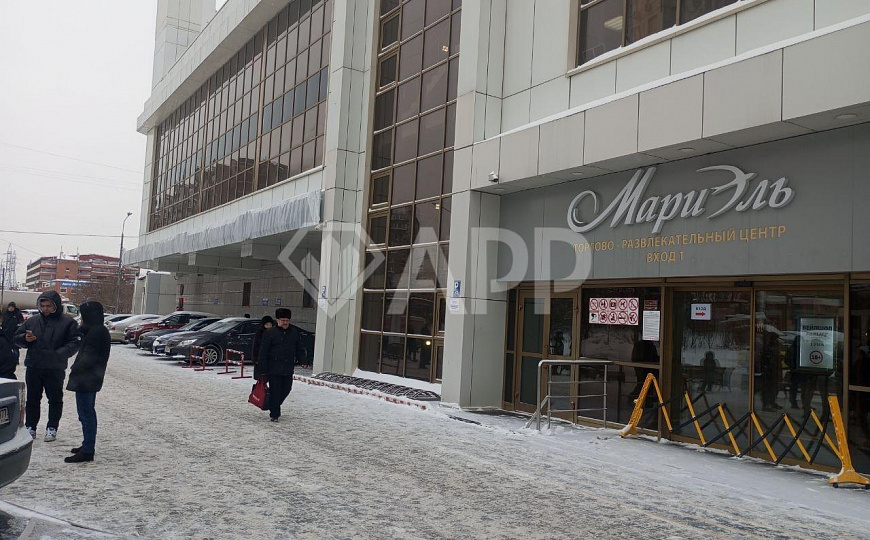 Сдается псн 600 метров в популярном ТЦ, проходимость 17 000 человек в день фото