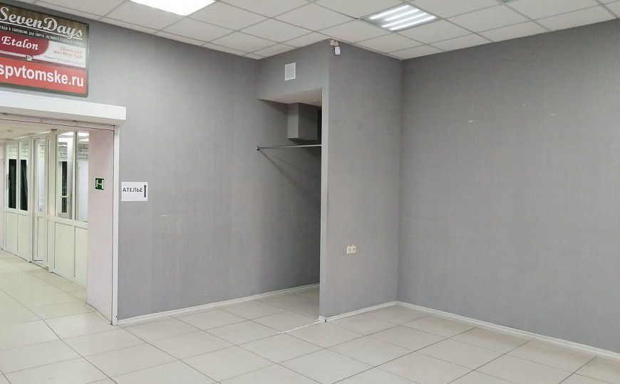 Помещение 33.9м2 в  Торговом центре фото