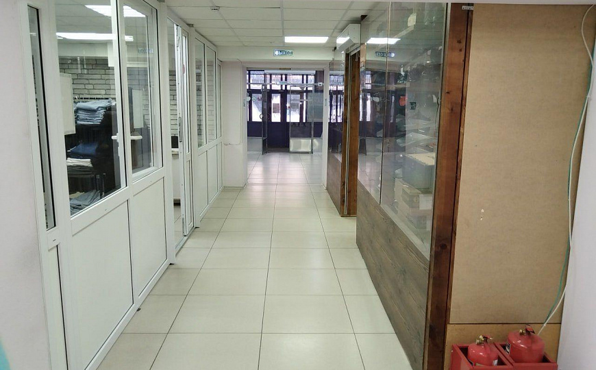 Помещение 20 м2 в Торговом центре фото