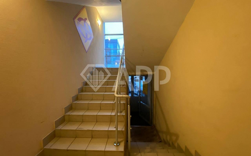 Помещение с панорамным окнами в центре, 138м² фото