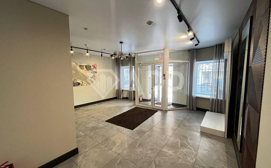 Первый этаж в кабинетной нарезке фото