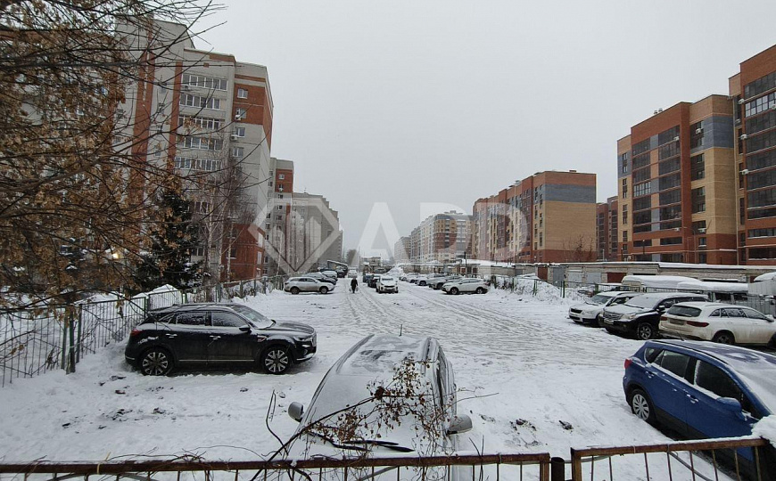 Первый этаж в кабинетной нарезке фото