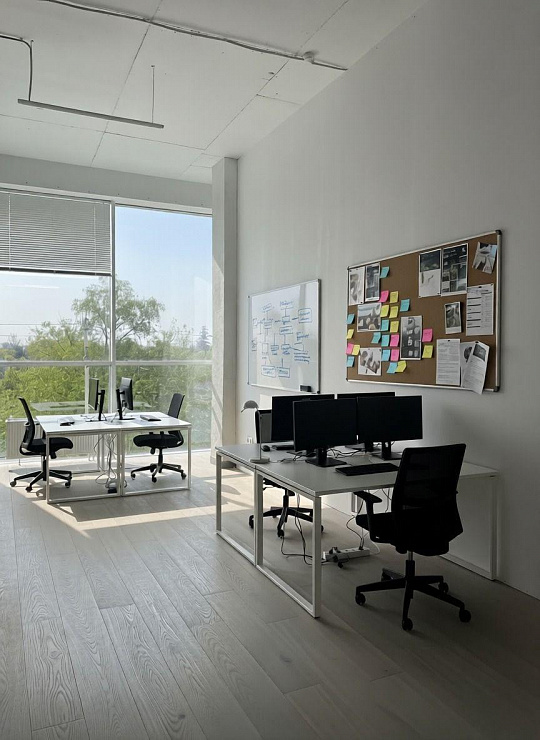 Офисные помещения с витражными окнами от 17 м²  до 69 м²  фото