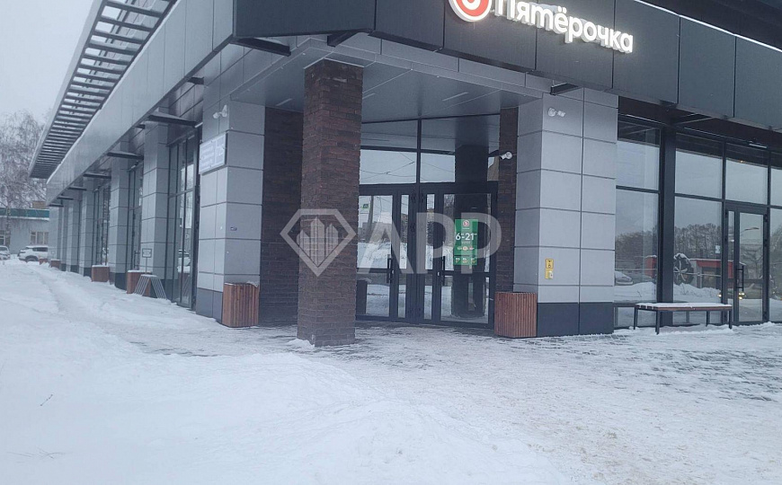 Помещения для бизнеса ТЦ «Взлетный» от 12 до 557 кв.м. фото