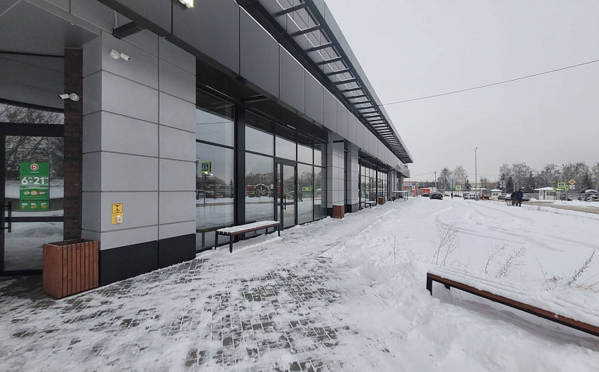 Продажа помещений в ТЦ «Взлетный» от 12 до 557 м² фото