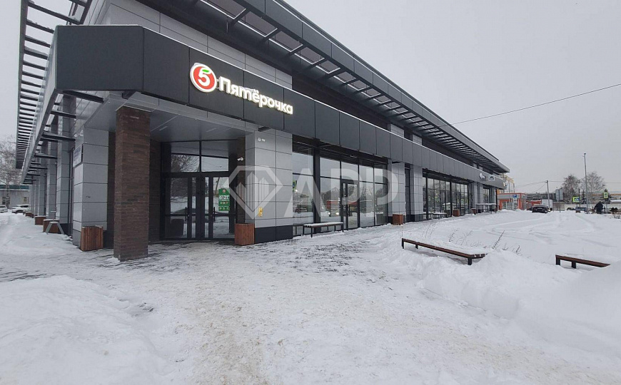 Продажа помещений в ТЦ «Взлетный» от 12 до 557 м² фото