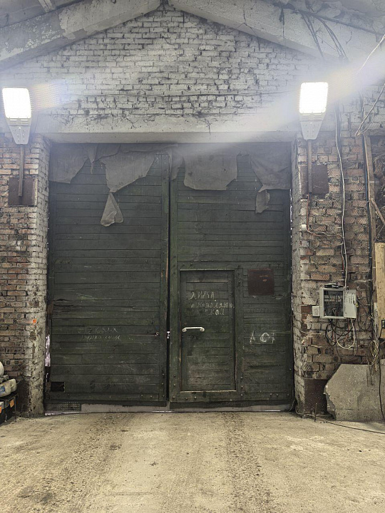 Автосервис грузовой (легковой) 1000 м2 фото