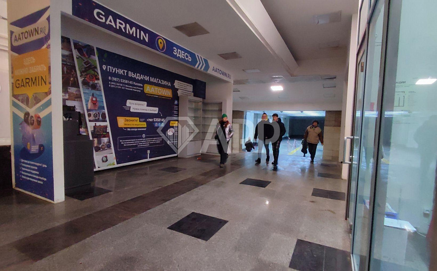 На трафике в ТЦ "Республика" 9.7 м² фото